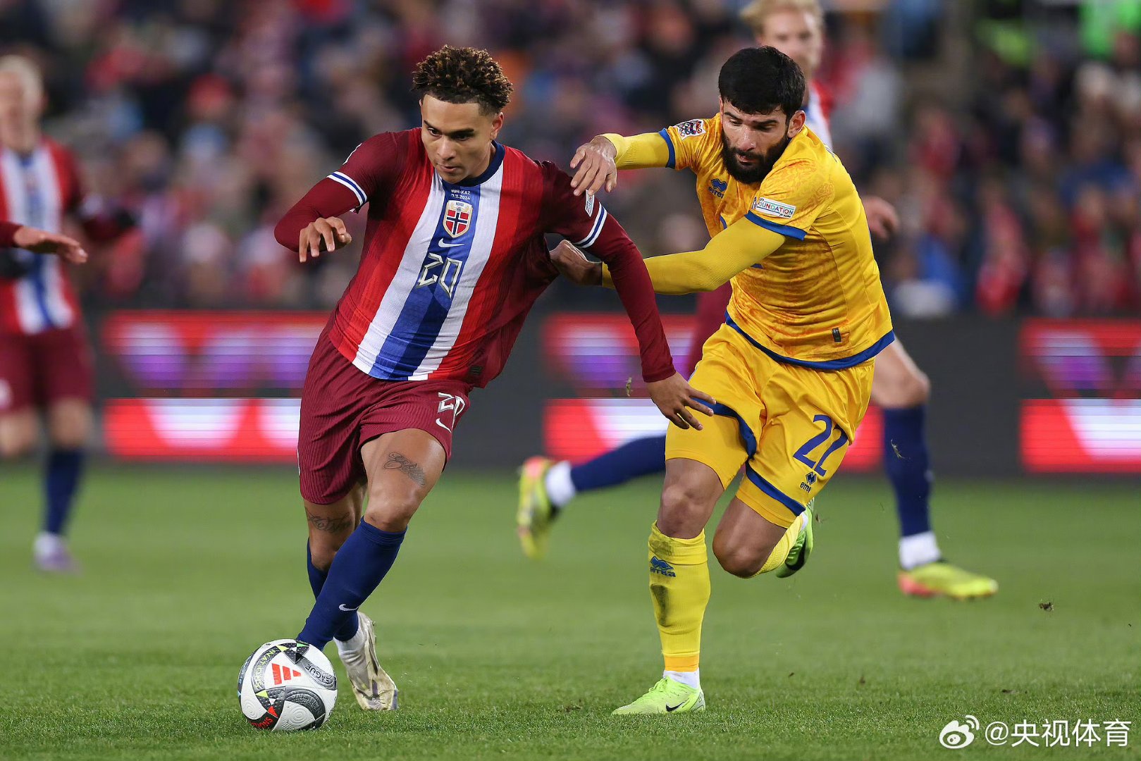 塞维利亚逆转阿根廷，哈兰德制霸全场