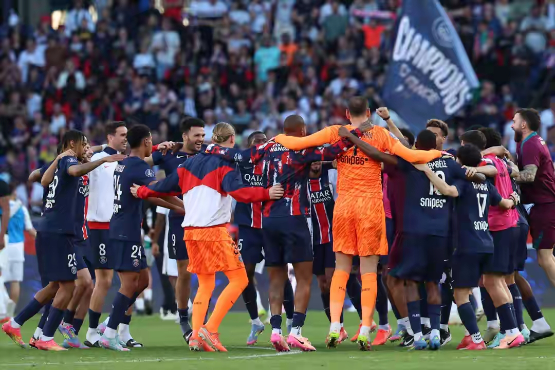 巴黎FC客场胜出，取得关键胜利的简单介绍