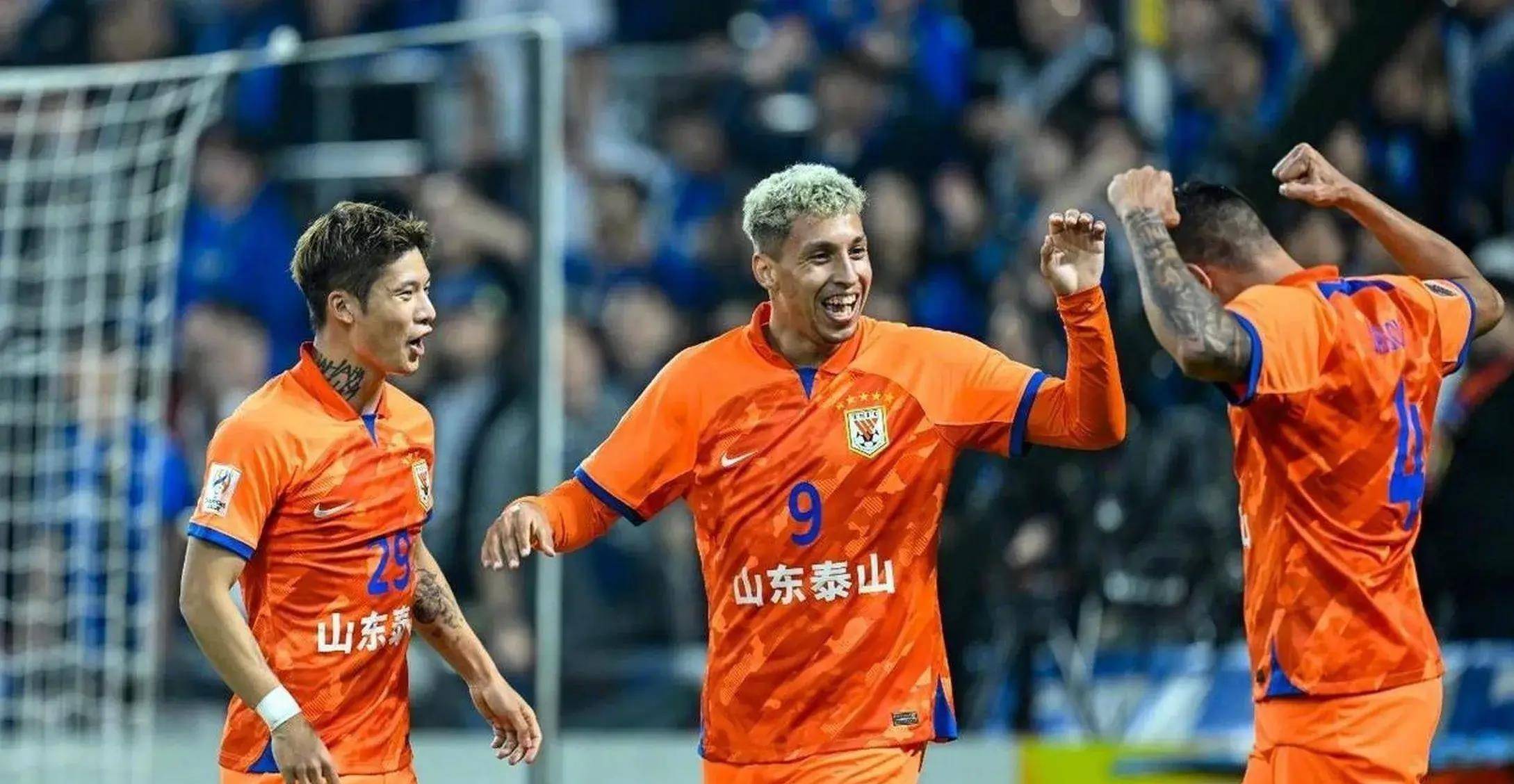 米兰体育-鲁能队在关键时刻攻坚克敌，赶超比分赢得比赛的简单介绍