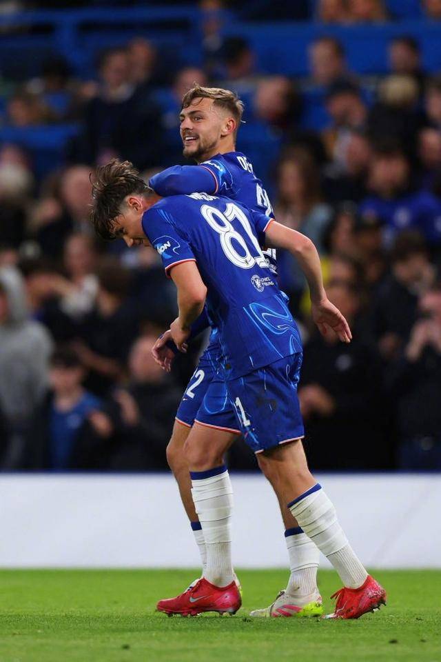 关于切尔西轻松逆转，成功晋级欧冠决赛的信息