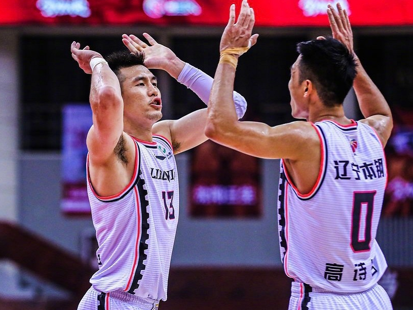 包含河北男篮力克劲旅，取得连胜势头强劲的词条