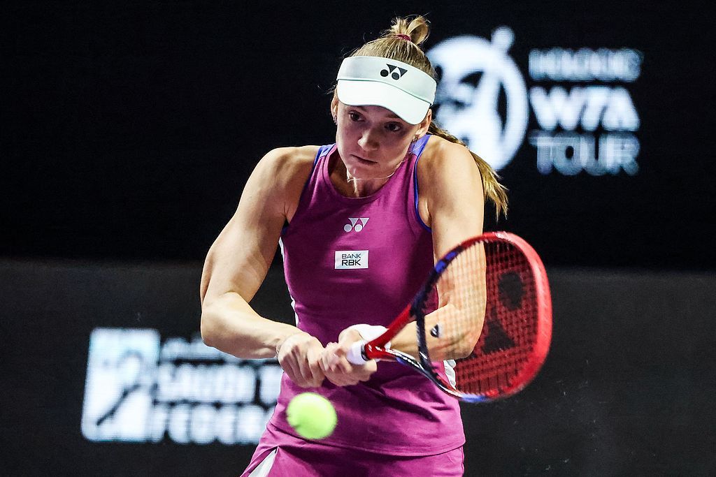 包含温网险胜年终总决赛，蒂姆关键制胜的词条