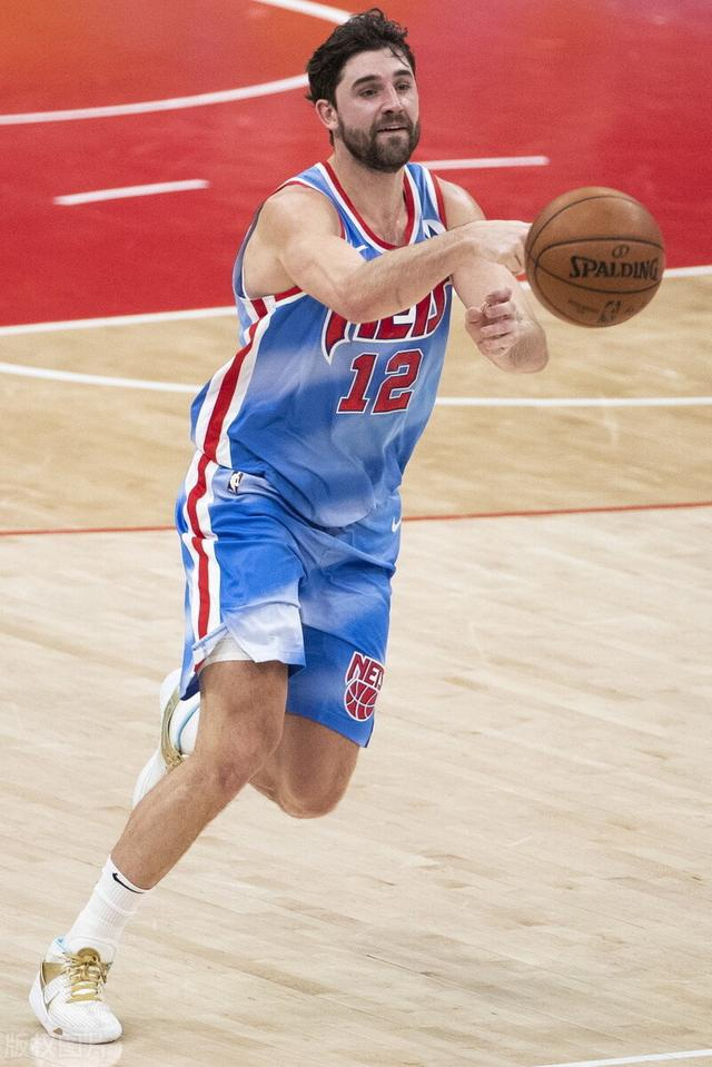 包含爵士碾压奇才，哈里斯惊艳世界的词条