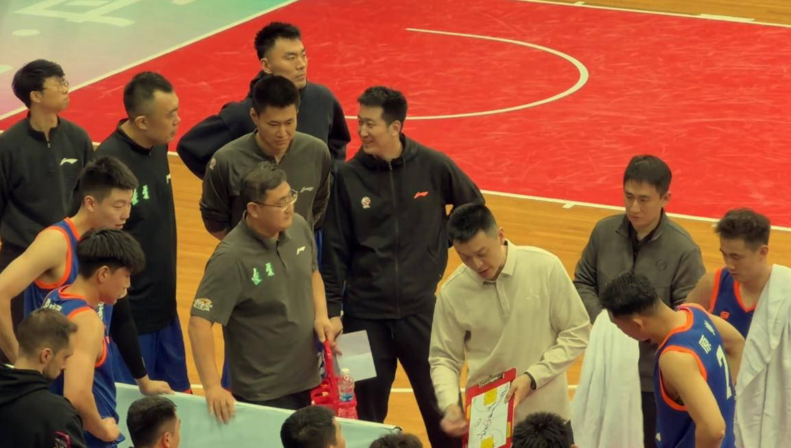 包含北京队完胜山东，刘志轩表现抢眼的词条