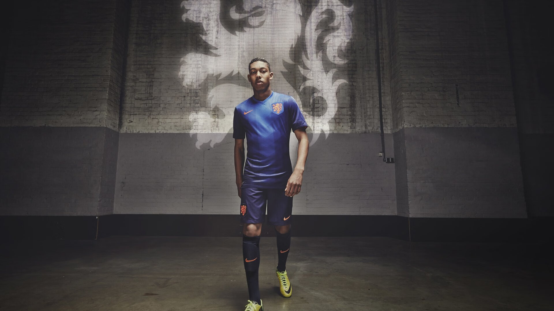 世界杯之夜，苏亚雷斯用统治级数据书写不朽传奇