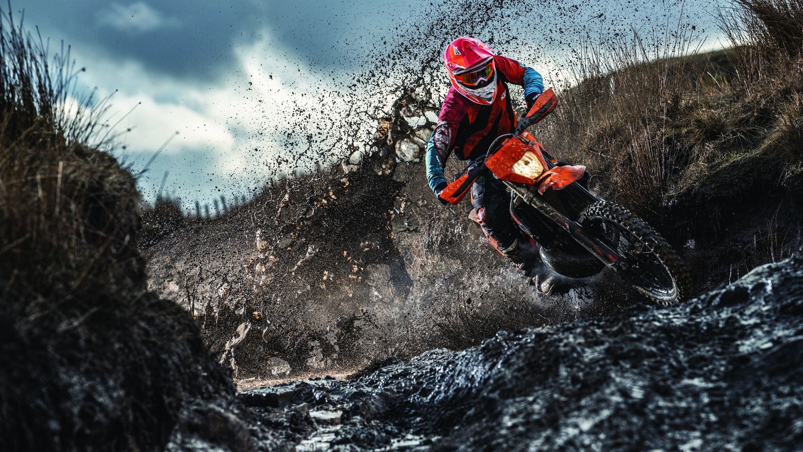 米兰体育下载-绝杀与高光，塞内加尔的奇迹与穆勒的统治力